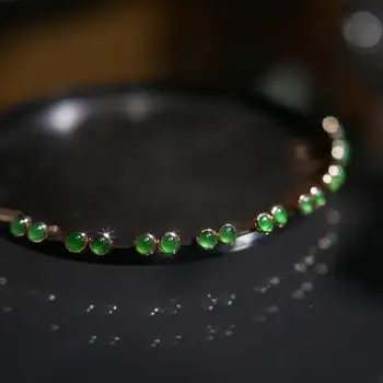 Kreatív design természetes zöld chalcedony kerek gyöngy fülbevaló kicsi, gyönyörű retro fény luxus varázsa női ezüst ékszer